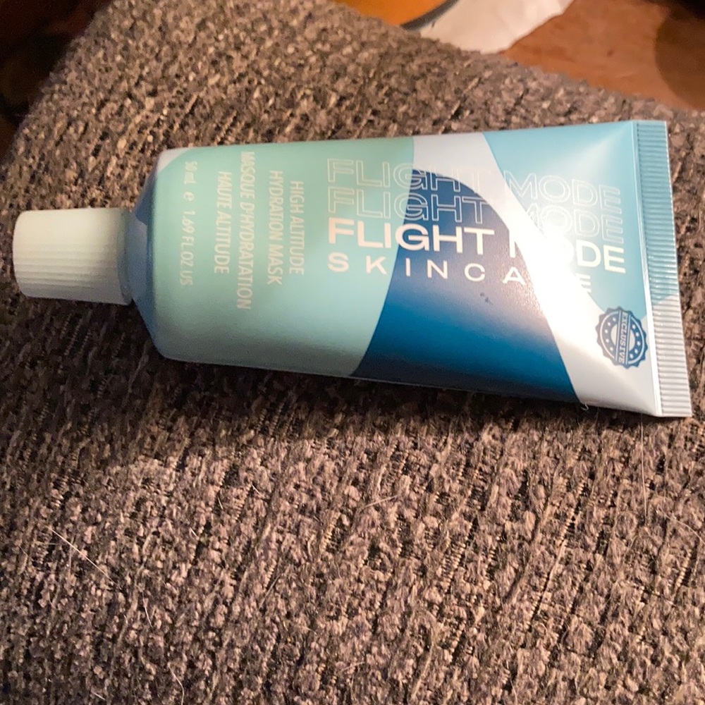 Flight Mode Skincare Hydration Mask.